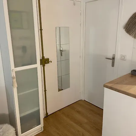 Bright And Cozy 30mn From Avenue Niel Apartment